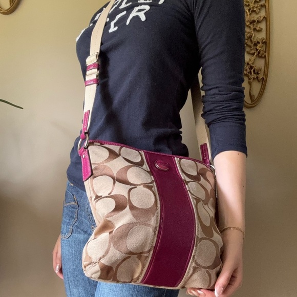 Coach F21905 Signature Pink Stripe Crossbody Bag - Picture 10 of 10